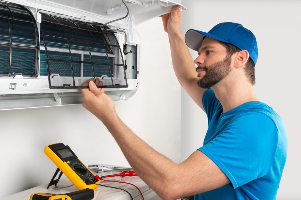 air-conditioner-repairs-calgary-1024x683